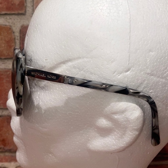 Pre-Owned Michael Kors Adelaide I 2019 311413 Black White Marble Sunglasses Chic - Picture 3 of 8